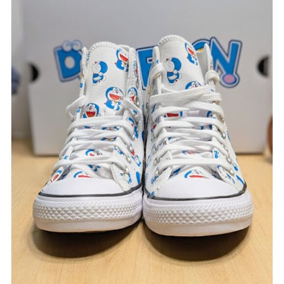Converse Chuck Taylor All Star Doraemon Cat Robot Unisex High Top Shoes W9 NIB - Picture 6 of 13